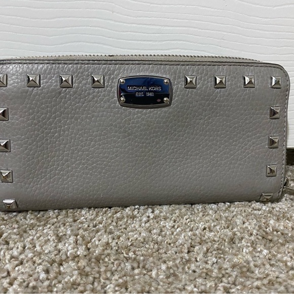 Michael Kors Taupe Zip-Around Wallet - Picture 1 of 3